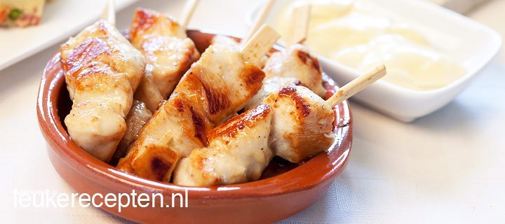Kipspiesjes met honing mosterd