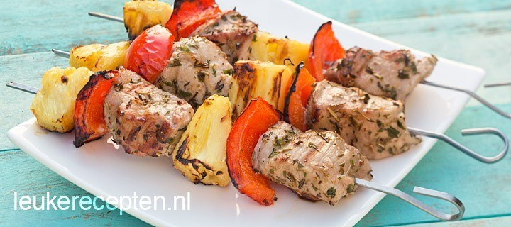 Varkenshaas met ananas spies