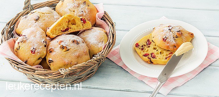 Vanillebroodjes met cranberries