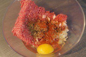 bifteki met feta stap 1