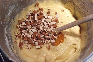 paastulband met abrikozen 01