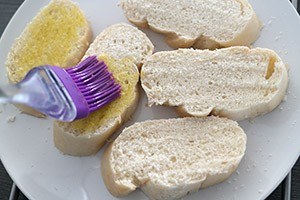 bruchetta met spinazie spread 01