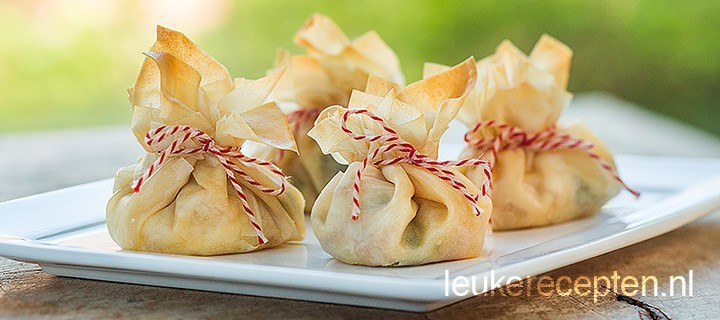 Filodeeg buideltjes met geitenkaas