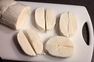 mozzarella snijden