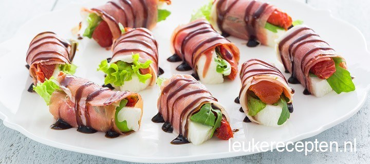 Serranoham rolletjes met mozzarella