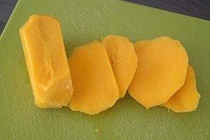 mango muffins 01