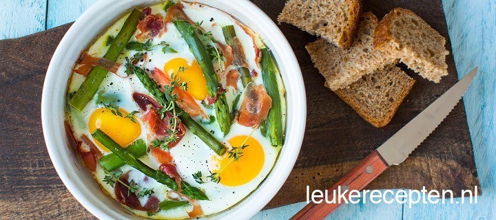 Ei met asperges uit de oven