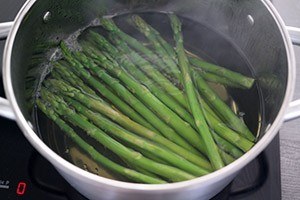 ei met asperges uit de oven stap 1