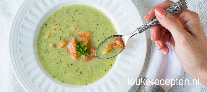 Courgettesoep met zalm