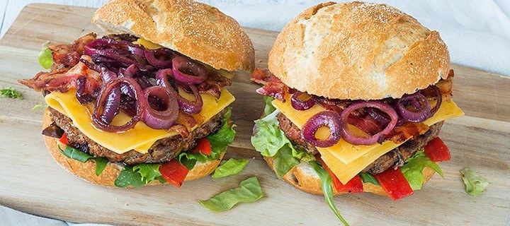 The big Old Amsterdam cheeseburger