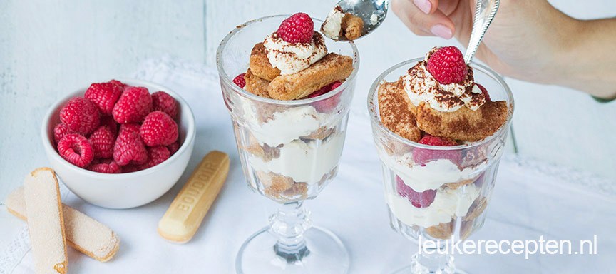 Snelle tiramisu toetjes