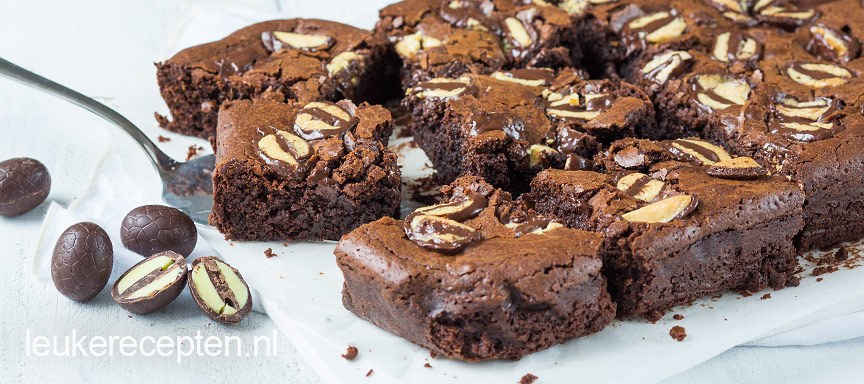 Brownie met paaseieren
