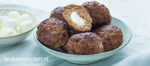 gehaktballetjes-met-mozzarella - www.leukerecepten.nl