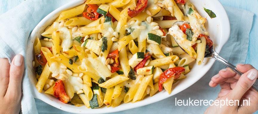 Pastaschotel caprese