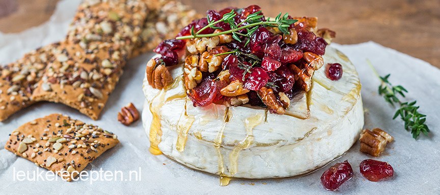 Camembert met cranberry