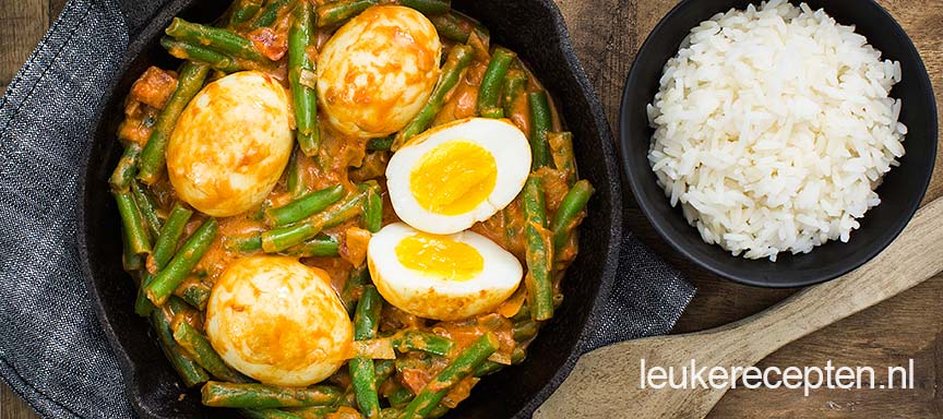 Sambal goreng telor met boontjes