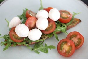 Zoete aardappel sandwich caprese stap 4 www.leukerecepten.nl