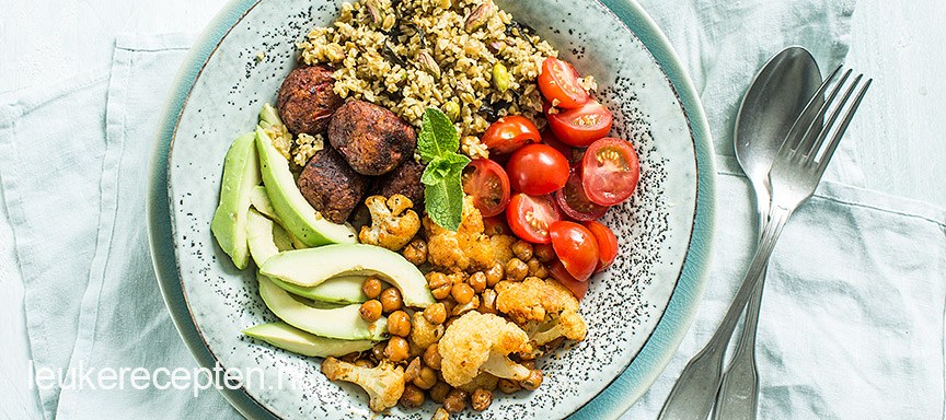 Freekeh bowl met falafel