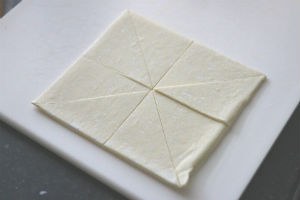 kerstkrans knakworstjes www.leukerecepten.nl