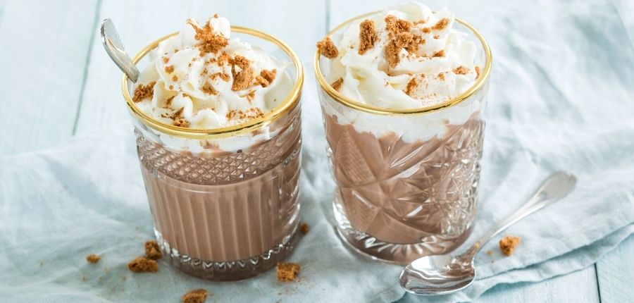 Warme chocolademelk met speculaas
