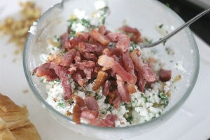 gevulde-croissantjes-met-geitenkaas-en-caprese www.leukerecepten.nl
