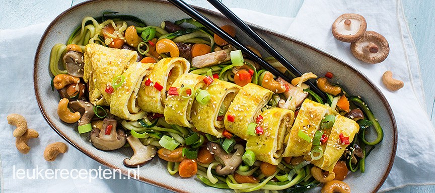 Thaise courgette noedels met omeletrol