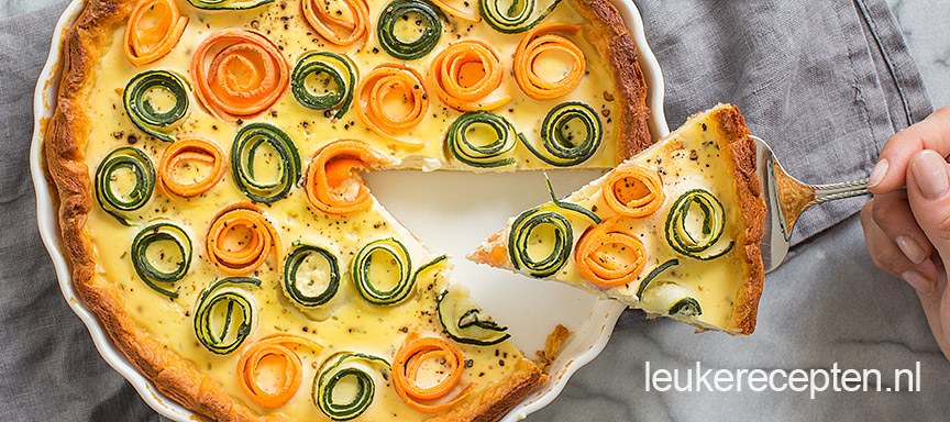 Hartige taart met groenterolletjes