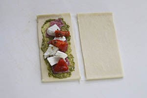 bladerdeegbroodjes pizza www.leukerecepten.nl