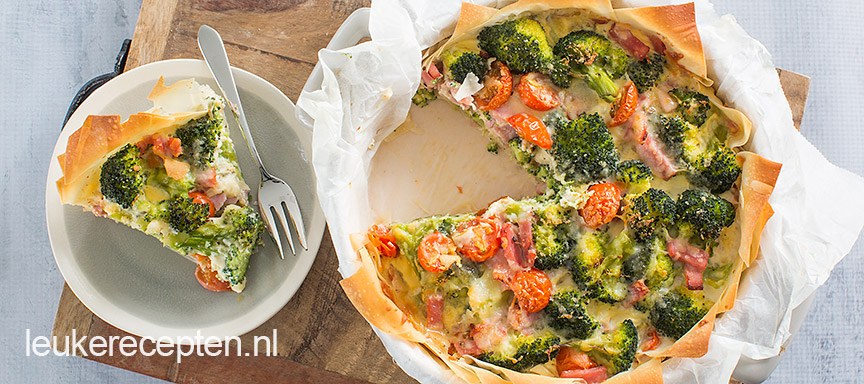 Filodeeg taart met broccoli