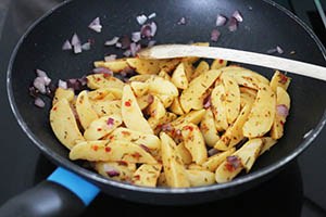 aardappel roerbak met champignons www.leukerecepten.nl