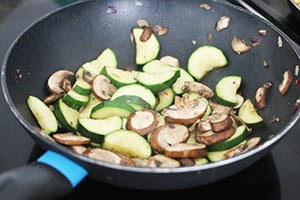 aardappel roerbak met champignons www.leukerecepten.nl