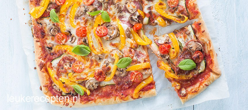 Plaatpizza met groenten