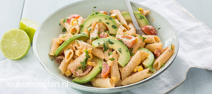 Mexicaanse pastasalade met mais