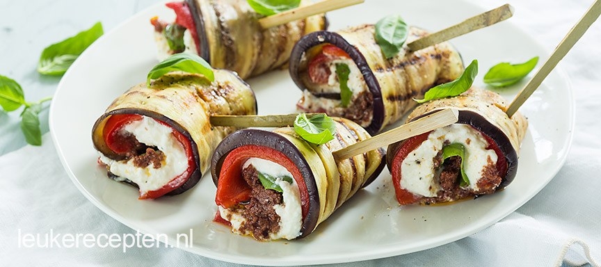 Gevulde aubergine rolletjes