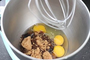 aardbeien-brownies www.leukerecepten.nl
