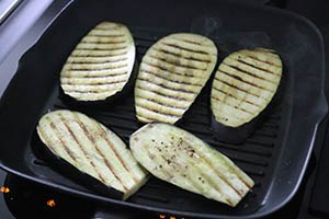 aubergine ovenschotel geitenkaas www.leukerecepten.nl