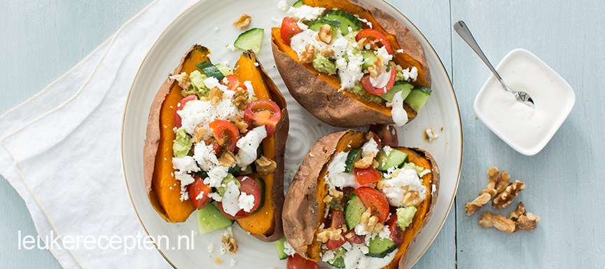 Grieks gevulde zoete aardappel