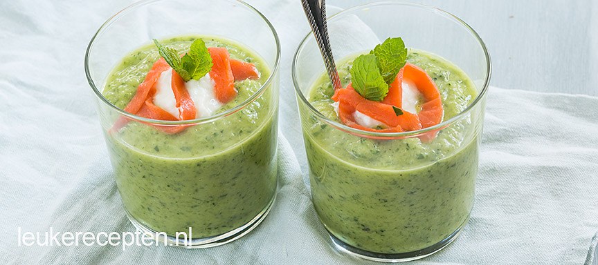 Frisse komkommersoep met avocado