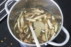 paddenstoelenbouillon soep www.leukerecepten.nl