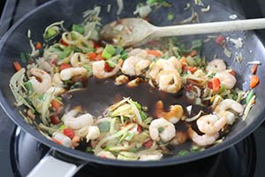 garnalen met zoetzure saus omelet www.leukerecepten.nl