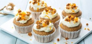 Speculaasmuffins met sinaasappeltopping