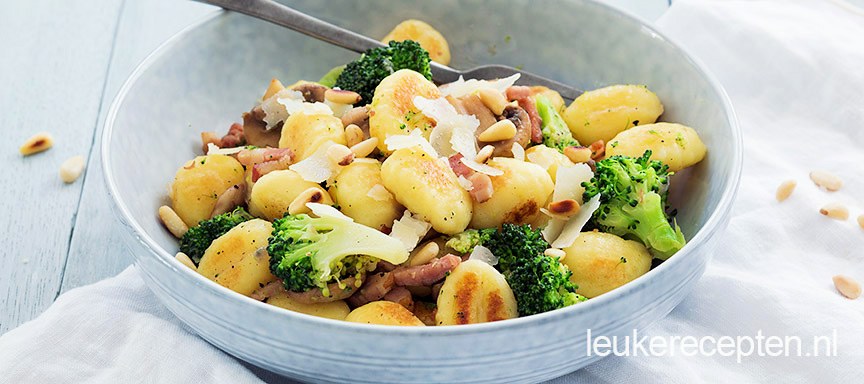 Gnocchi roerbak met broccoli