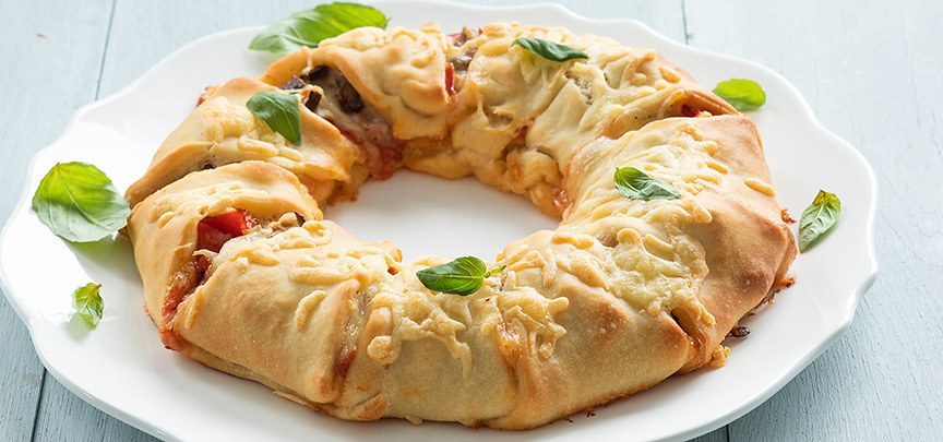 Pizza krans met salami