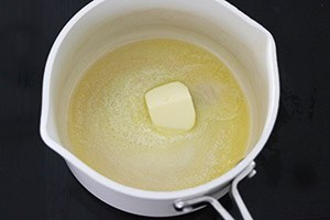 Bechamelsaus maken stap 1