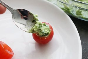 gevulde_tomaatjes_pesto