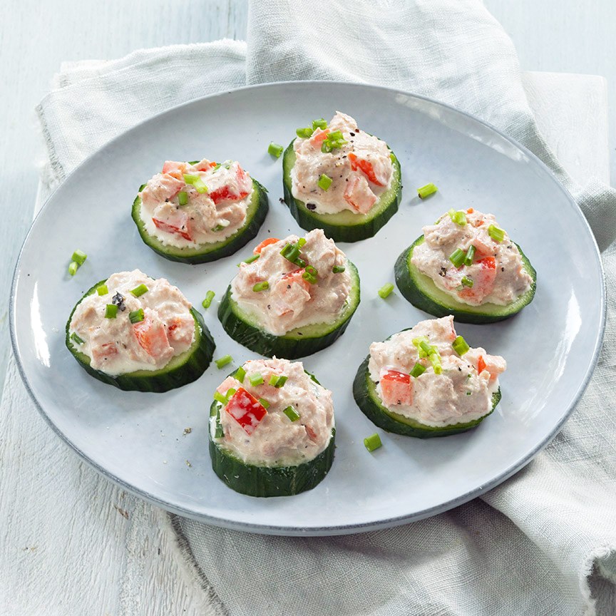 komkommer met tonijn hapje