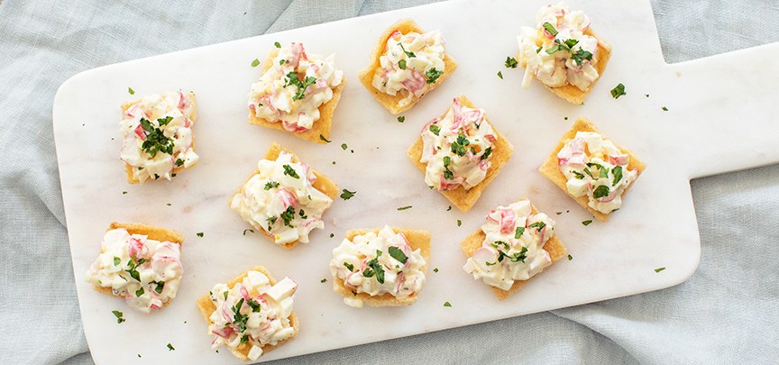 Kroepoek met krabsalade