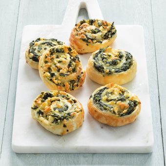 bladerdeeg met spinazie en feta www.leukerecepten.nl