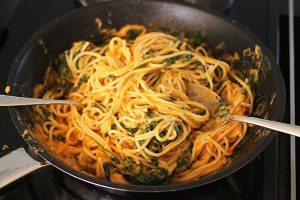 zoete_aardappel_spaghetti www.leukerecepten.nl