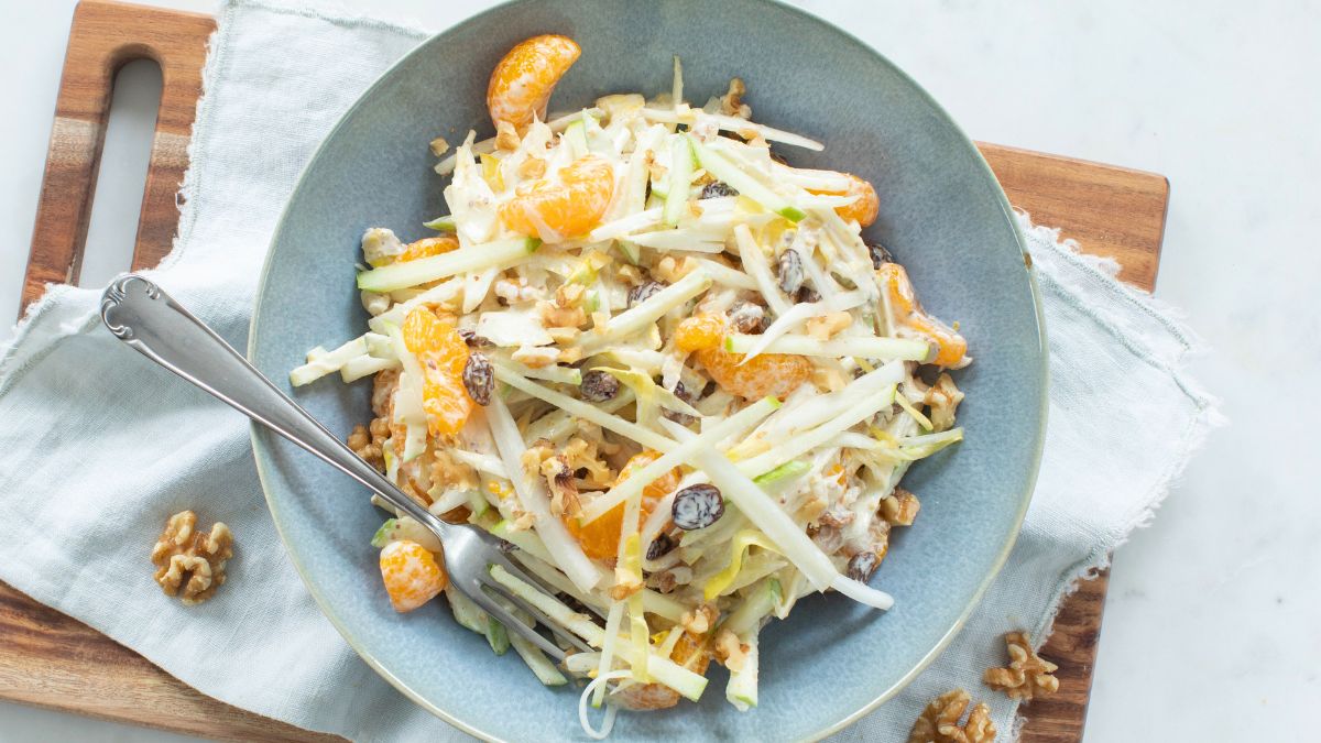 Witlofsalade: met appel en noten